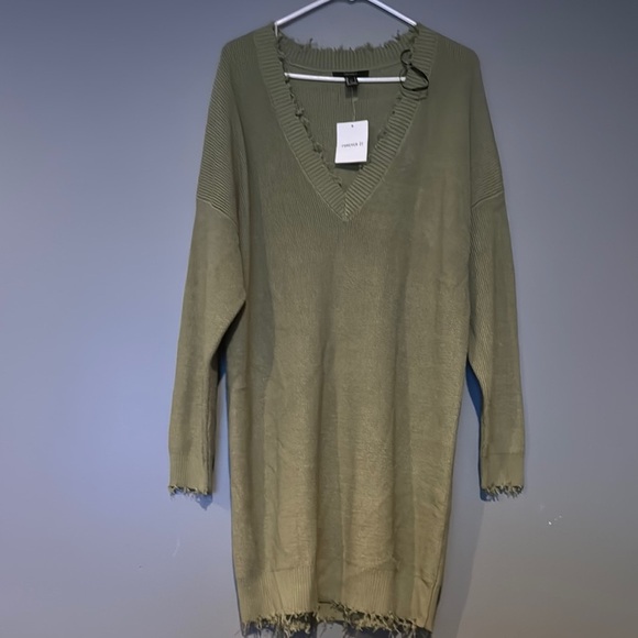 Forever 21 Green Cowl Neck Sweater with‎ Distressed Details - Picture 2 of 9